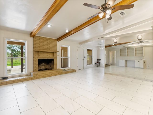 5067 Fm 2668, Bay City, TX 77414