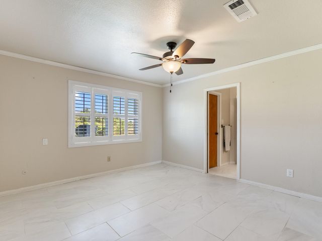 5067 Fm 2668, Bay City, TX 77414