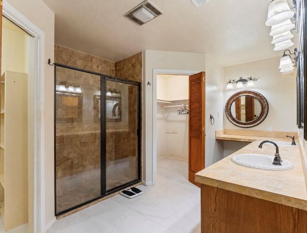 5067 Fm 2668, Bay City, TX 77414