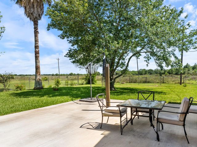 5067 Fm 2668, Bay City, TX 77414