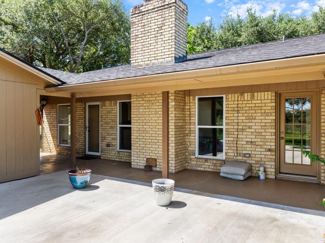 5067 Fm 2668, Bay City, TX 77414