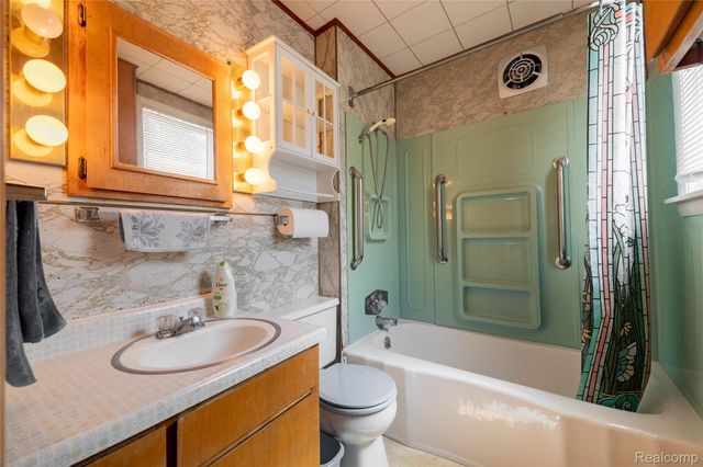 29463 Sibley Road, Huron Charter Township, MI 48174