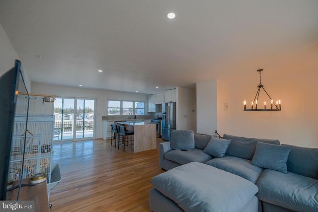 5 S ENSIGN DR, Little Egg Harbor Twp, NJ 08087