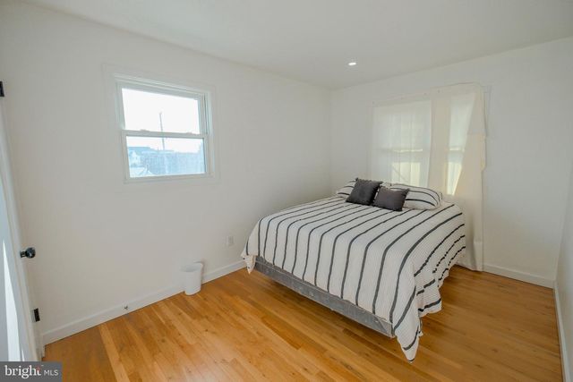 5 S ENSIGN DR, Little Egg Harbor Twp, NJ 08087