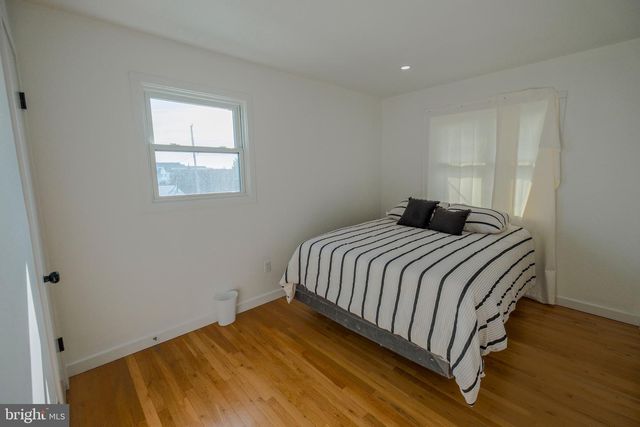 5 S ENSIGN DR, Little Egg Harbor Twp, NJ 08087