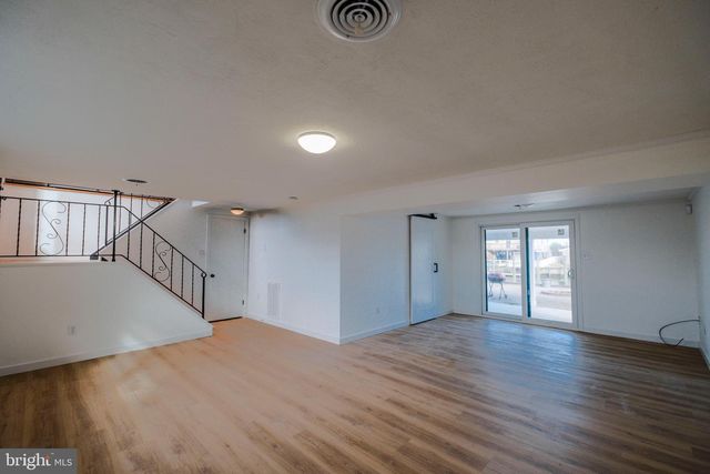 5 S ENSIGN DR, Little Egg Harbor Twp, NJ 08087