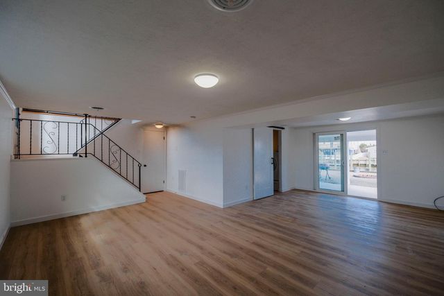 5 S ENSIGN DR, Little Egg Harbor Twp, NJ 08087