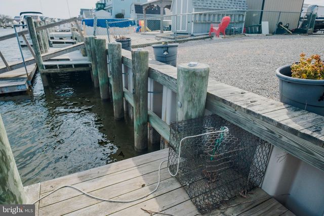 5 S ENSIGN DR, Little Egg Harbor Twp, NJ 08087