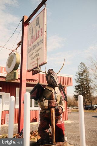 5 S ENSIGN DR, Little Egg Harbor Twp, NJ 08087