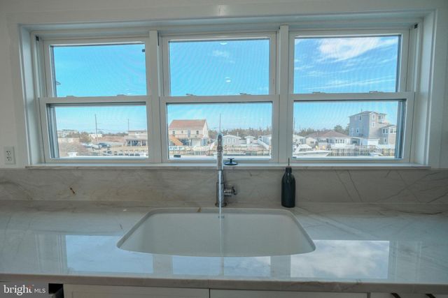 5 S ENSIGN DR, Little Egg Harbor Twp, NJ 08087