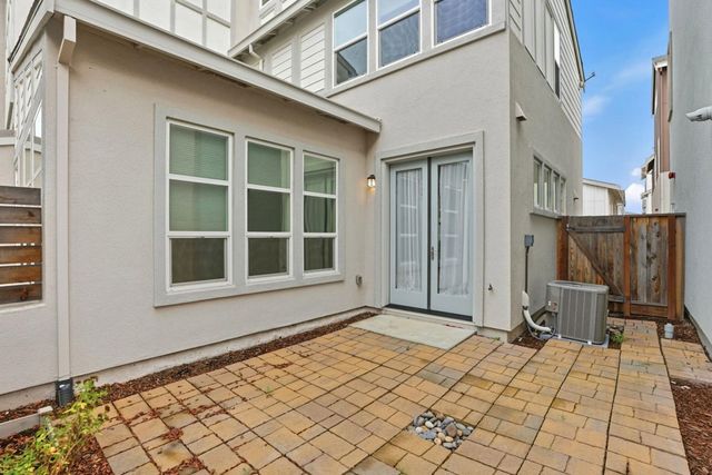 4386 Healdsburg Way, Dublin, CA 94568