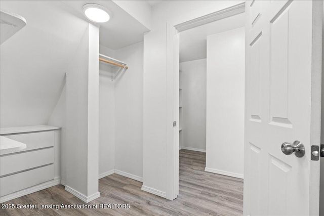 422 E Second Street, Perry, MI 48872