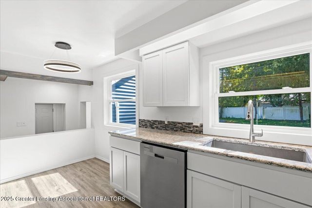 422 E Second Street, Perry, MI 48872