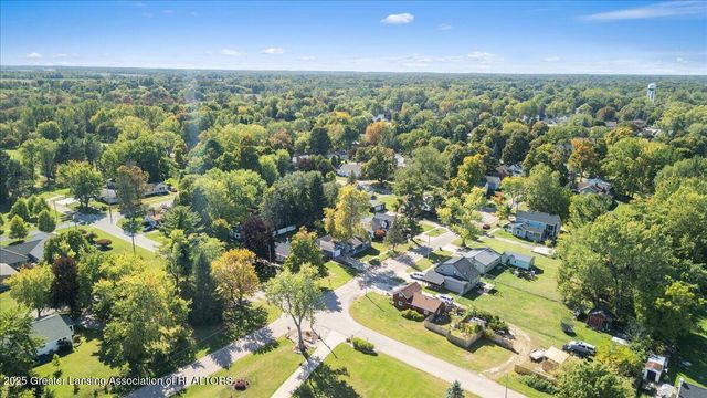 422 E Second Street, Perry, MI 48872