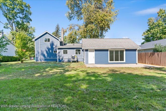 422 E Second Street, Perry, MI 48872