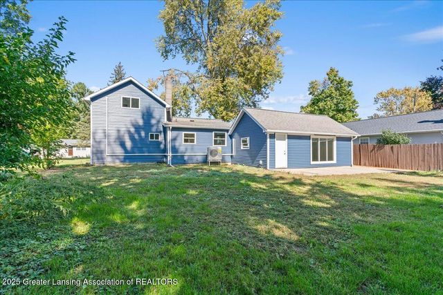 422 E Second Street, Perry, MI 48872