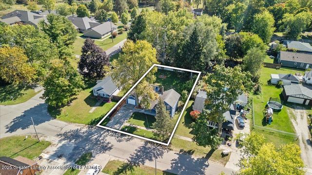 422 E Second Street, Perry, MI 48872