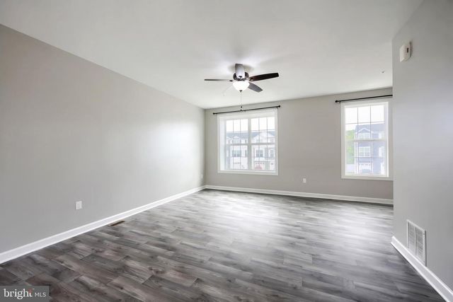 522 CHARLES AVE, Hanover, PA 17331
