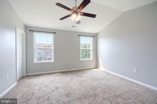 522 CHARLES AVE, Hanover, PA 17331