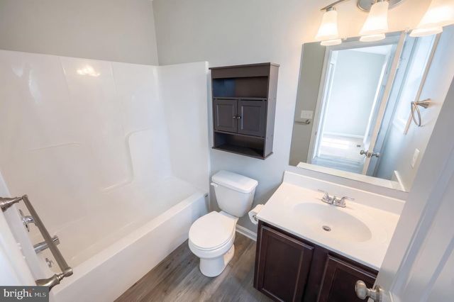 522 CHARLES AVE, Hanover, PA 17331