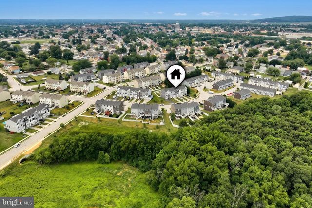 522 CHARLES AVE, Hanover, PA 17331