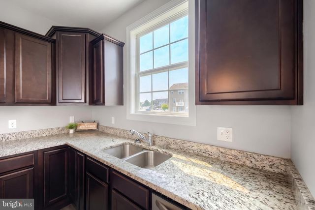 522 CHARLES AVE, Hanover, PA 17331
