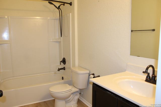 482 Walnut, Selma, TX 78154