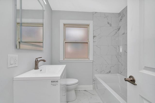 46 E Brayton Street, Chicago, IL 60628