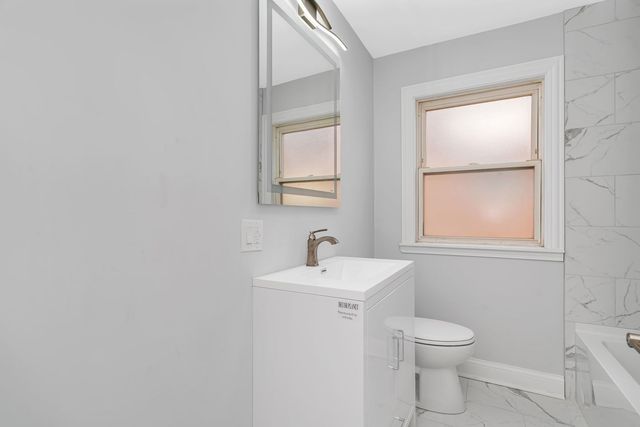 46 E Brayton Street, Chicago, IL 60628