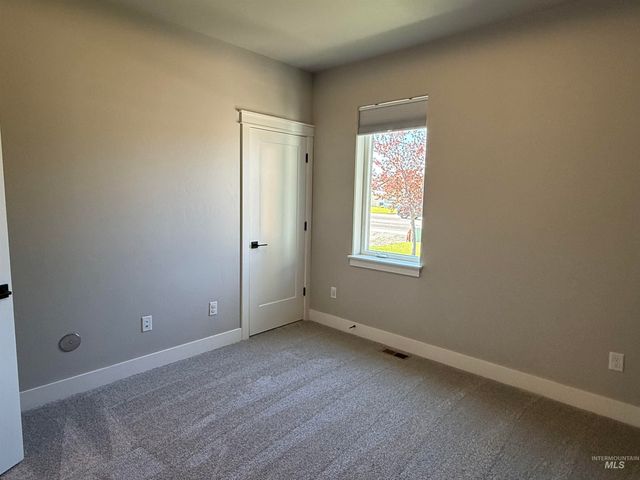 1012 Monument Peak Pl, Kimberly, ID 83341