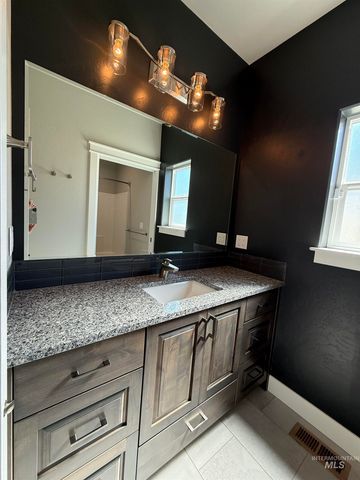 1012 Monument Peak Pl, Kimberly, ID 83341