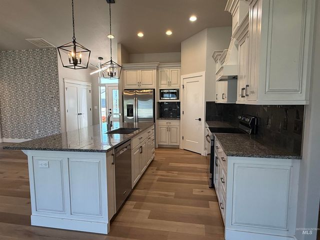 1012 Monument Peak Pl, Kimberly, ID 83341