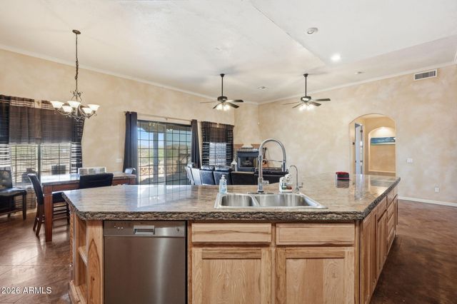 12249 N CHINOOK Drive, Casa Grande, AZ 85122