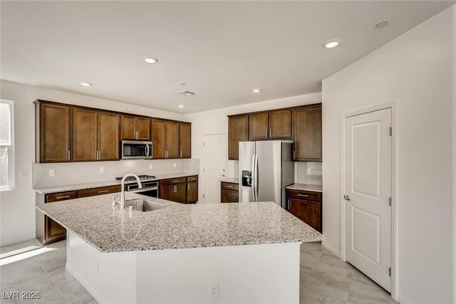 8379 Lagunilla Avenue, Las Vegas, NV 89149