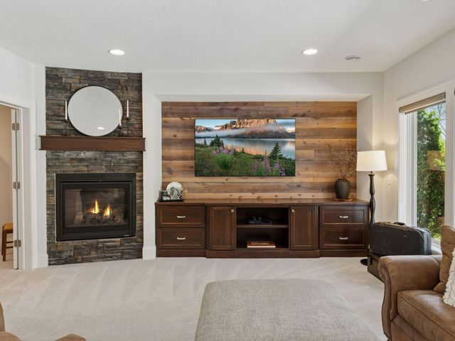 15535 52nd Place N, Plymouth, MN 55446