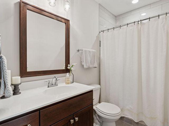 15535 52nd Place N, Plymouth, MN 55446