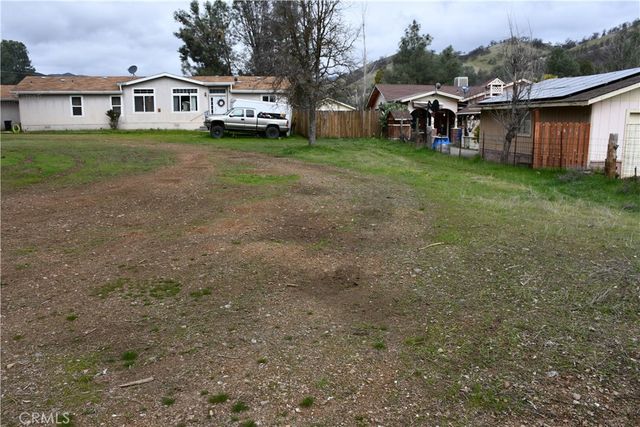 2360 Spring Valley Road, Clearlake Oaks, CA 95423