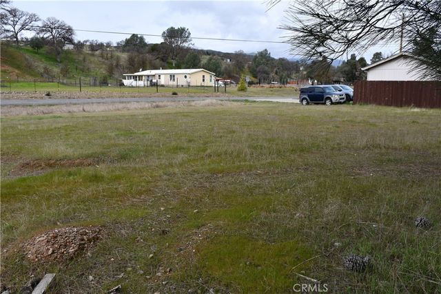 2360 Spring Valley Road, Clearlake Oaks, CA 95423