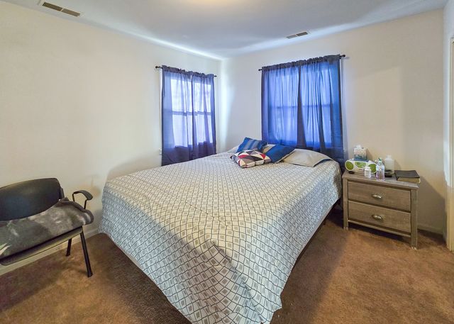 719 Surrey Drive, Streamwood, IL 60107