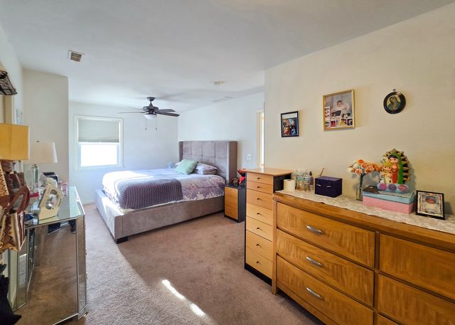 719 Surrey Drive, Streamwood, IL 60107