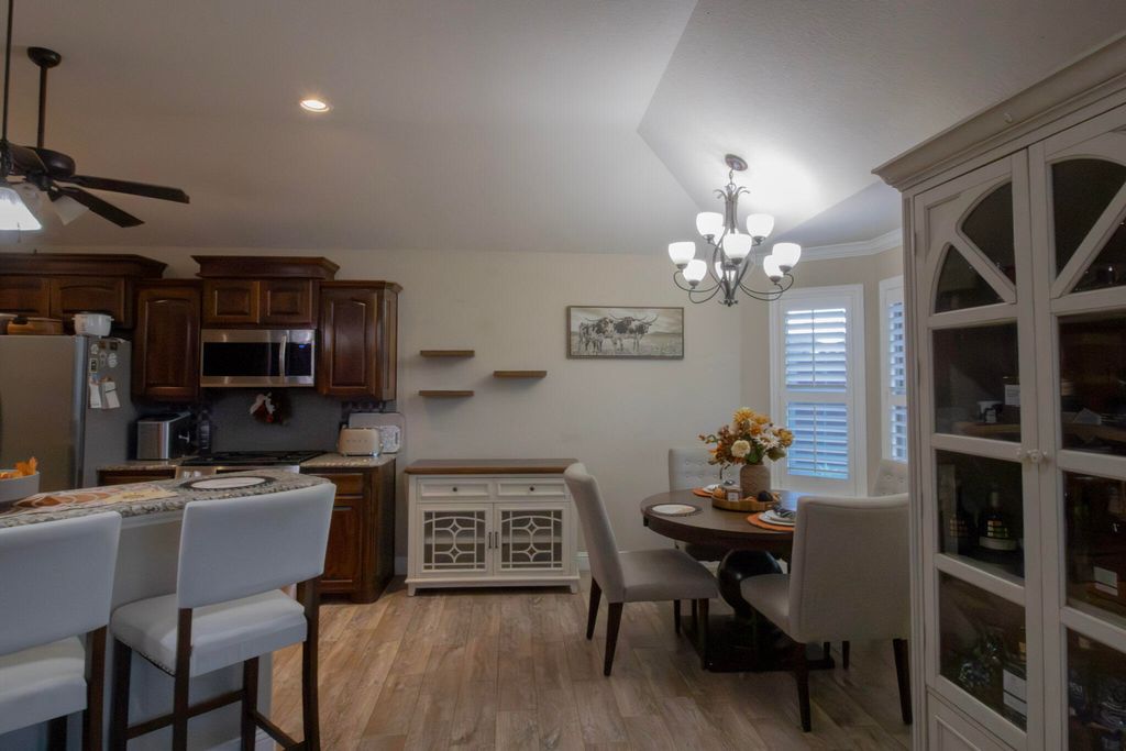 Image 10 of property listing at 1926 Pine Valley Street, San Angelo, TX 76904