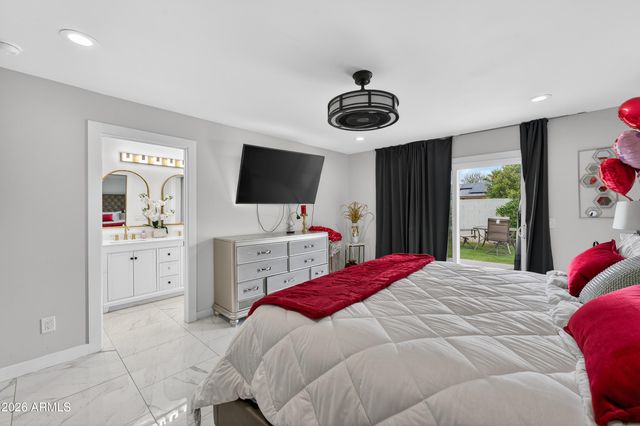 7148 W CATALINA Drive, Phoenix, AZ 85033