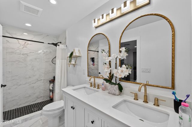 7148 W CATALINA Drive, Phoenix, AZ 85033