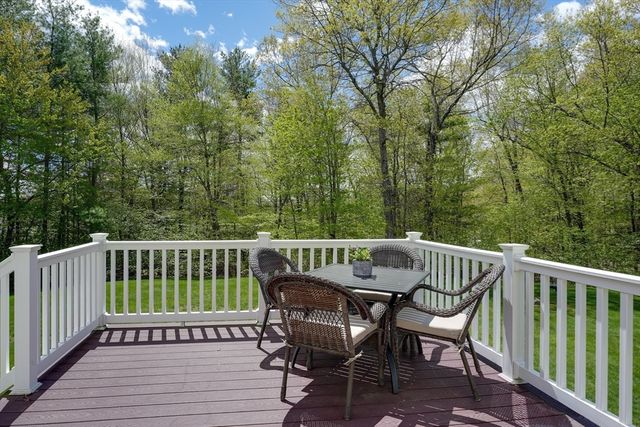 6 Juniper Hill Rd, Boylston, MA 01505