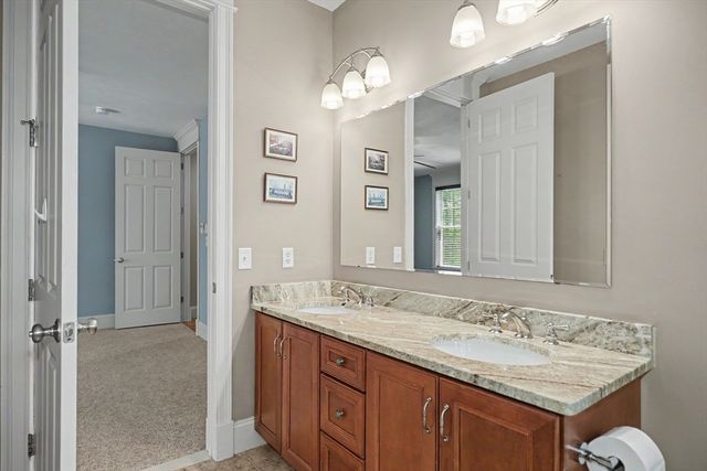 6 Juniper Hill Rd, Boylston, MA 01505