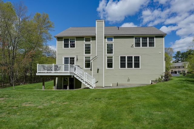 6 Juniper Hill Rd, Boylston, MA 01505