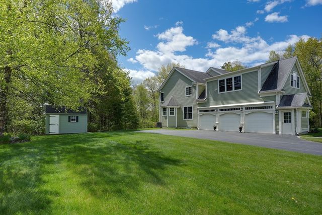 6 Juniper Hill Rd, Boylston, MA 01505