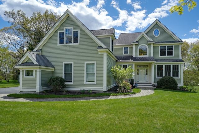 6 Juniper Hill Rd, Boylston, MA 01505