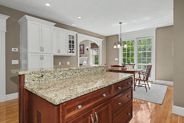6 Juniper Hill Rd, Boylston, MA 01505