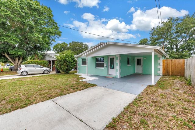 543 72ND AVE N, St Petersburg, FL 33702
